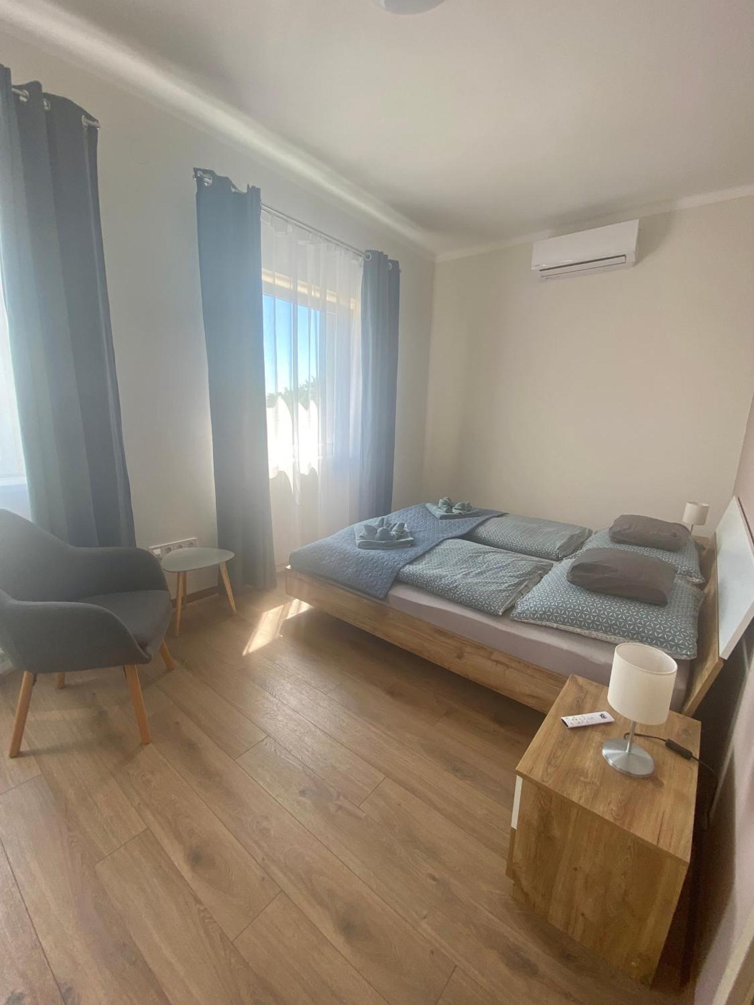 Azur Panorama Apartman Alsóörs المظهر الخارجي الصورة
