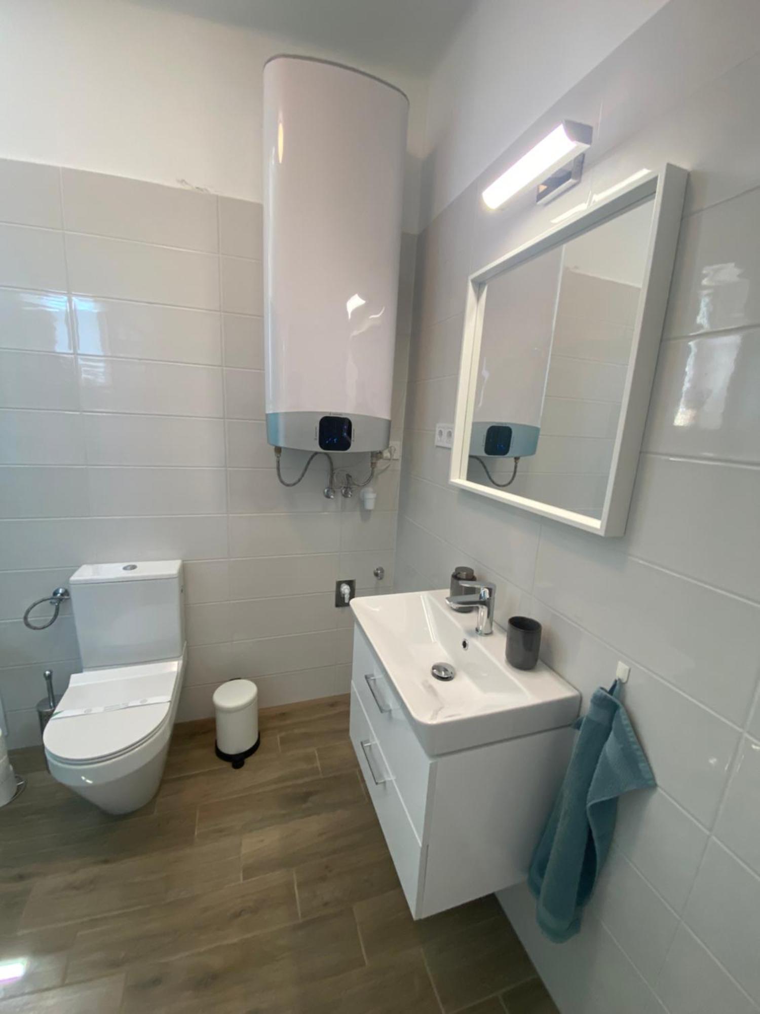 Azur Panorama Apartman Alsóörs المظهر الخارجي الصورة